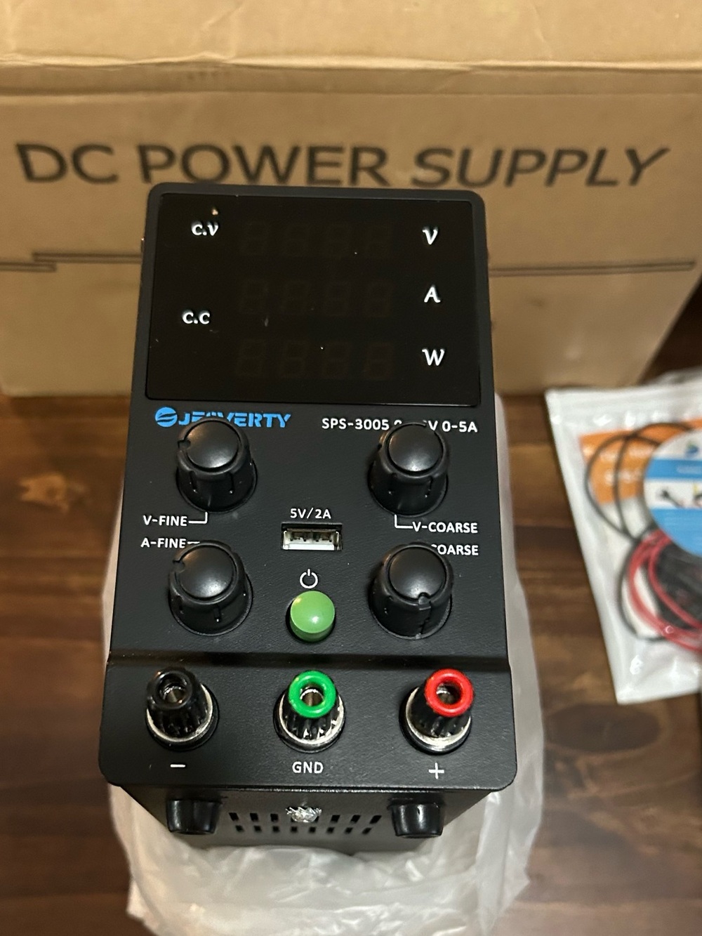 Jesverity SPS-3005 Benchtop  Adjusting DC Power Supply - NEW in box